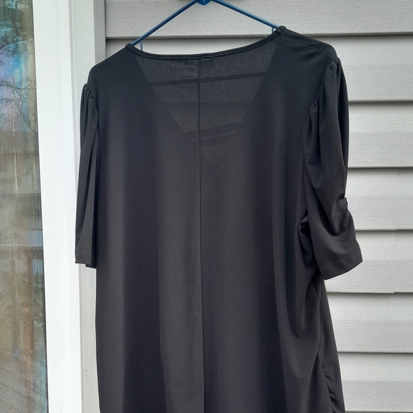 NWT 89th & Maddison Womens 2X  Black Blouse  Top with Button Detail - Picture 6 of 7